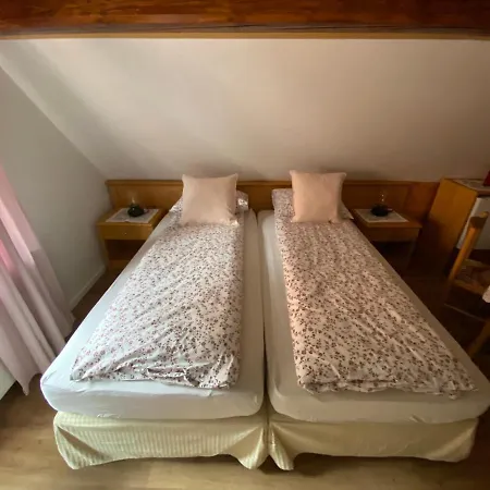 Oda ve Kahvaltı Hisa Plansar 3*