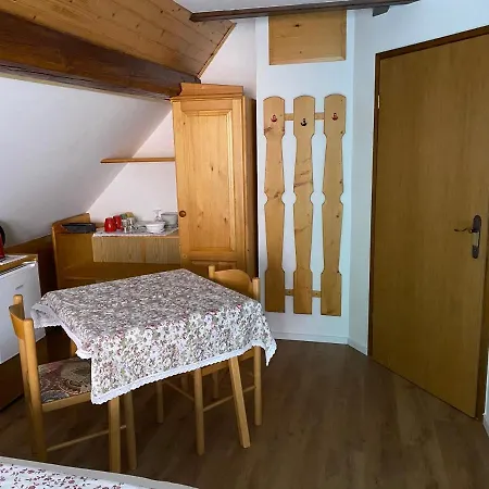 Hisa Plansar Panzió Bohinji-tó