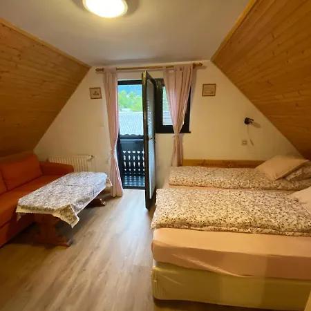 Hisa Plansar Panzió Bohinji-tó