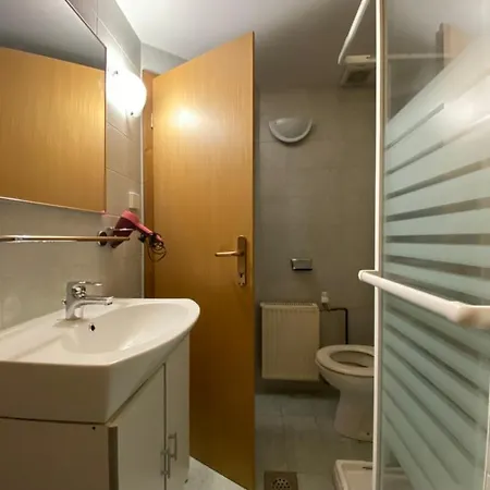 Panzió Hisa Plansar 2*