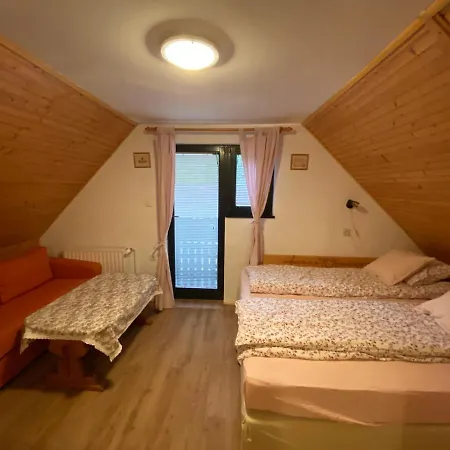 Hisa Plansar Panzió Bohinji-tó