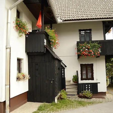 Hisa Plansar Panzió