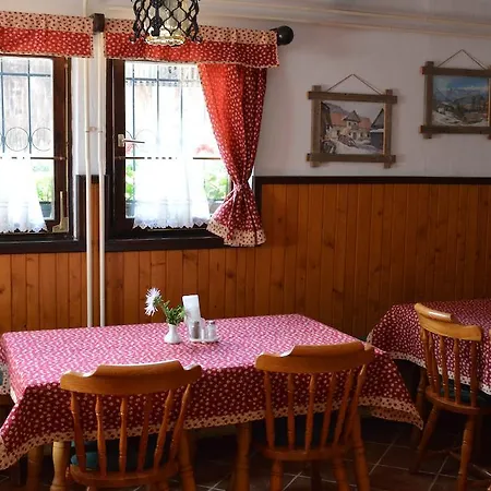 Hisa Plansar Oda ve Kahvaltı 3*